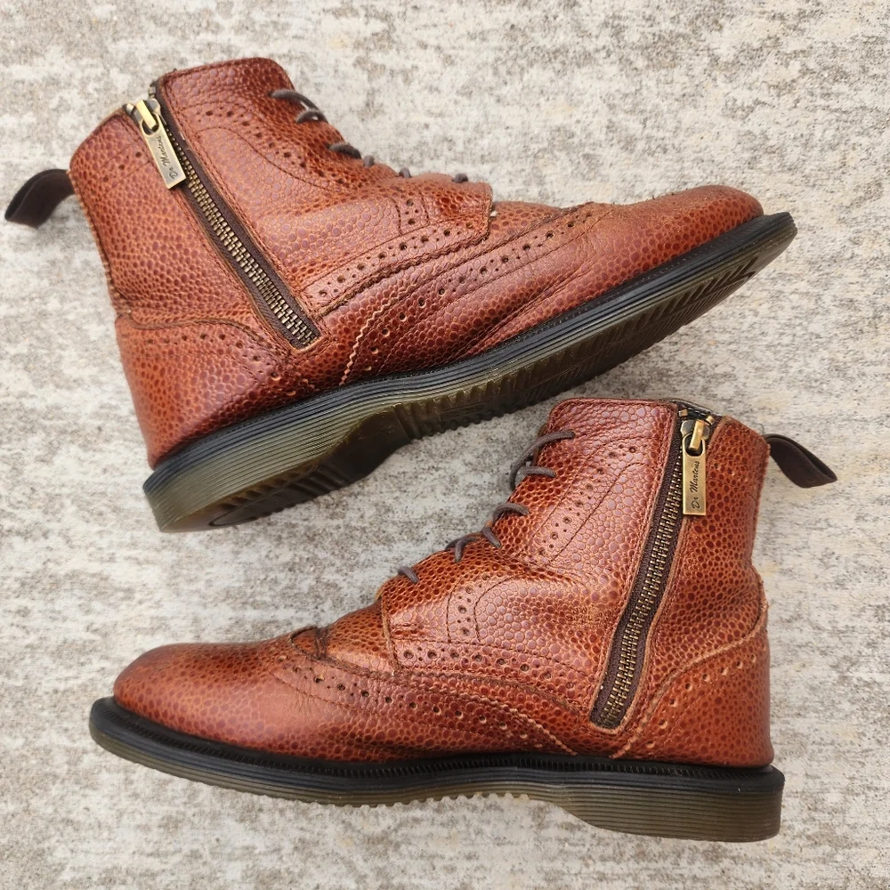 DR. MARTENS Delphine Brown Pebbled Leather Wingtip Oxford Lace Up Zip Up Boot, 8 - Picture 3 of 10